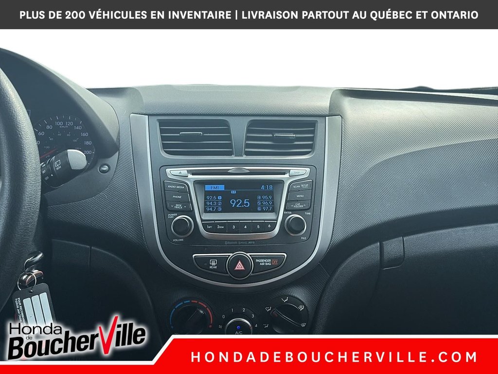 Hyundai Accent SE 2017 à Terrebonne, Québec - 29 - w1024h768px