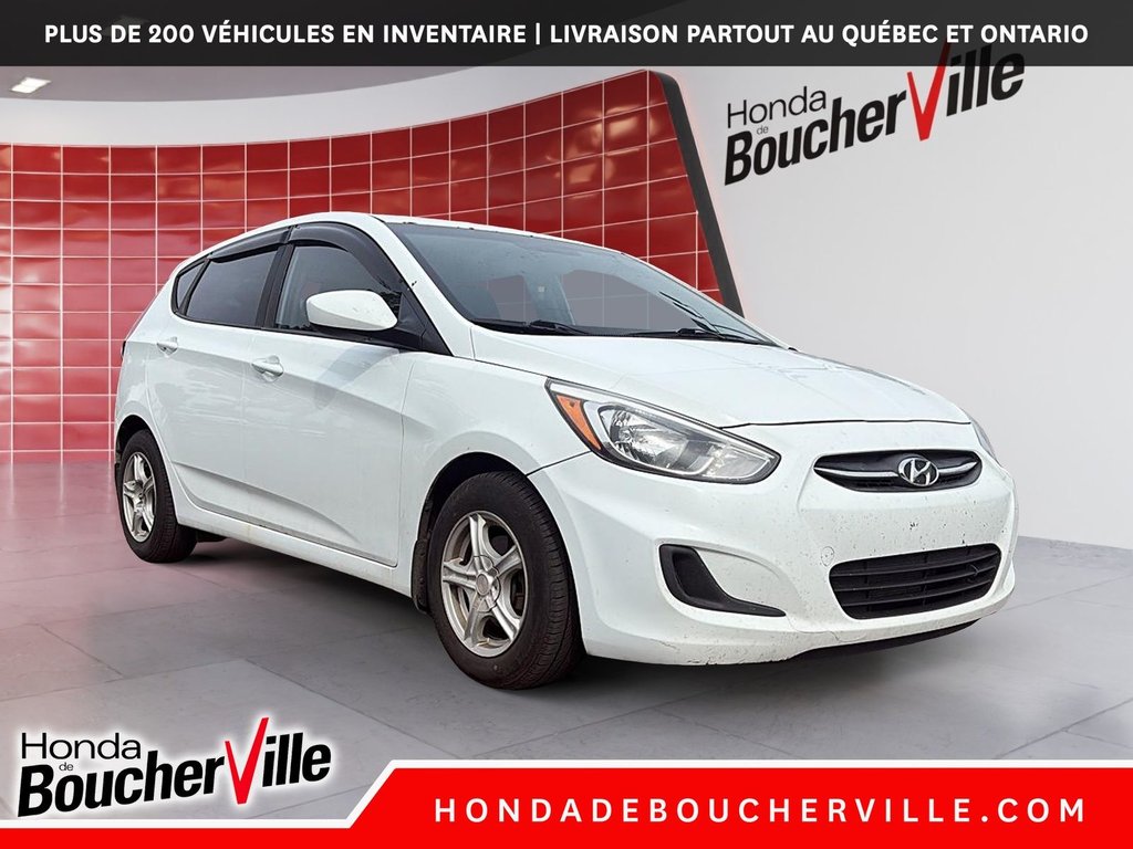 Hyundai Accent SE 2017 à Terrebonne, Québec - 11 - w1024h768px