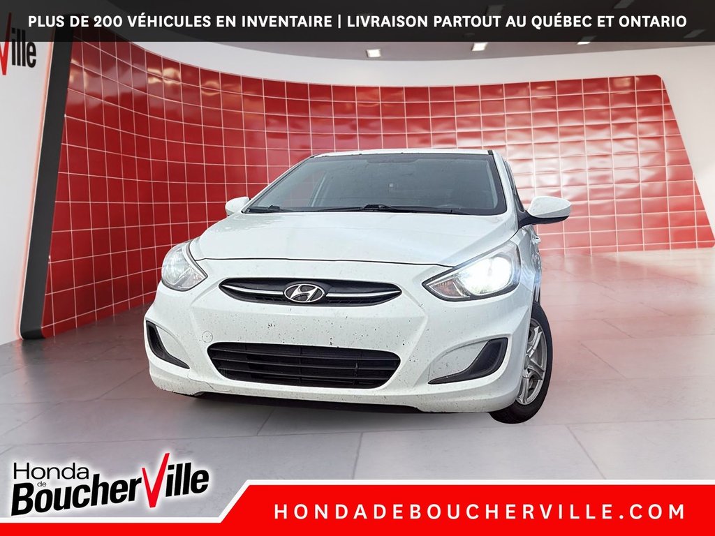 Hyundai Accent SE 2017 à Terrebonne, Québec - 2 - w1024h768px