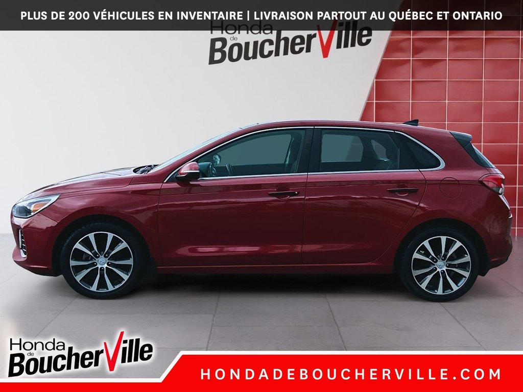 2019 Hyundai Elantra GT Luxury in Terrebonne, Quebec - 15 - w1024h768px