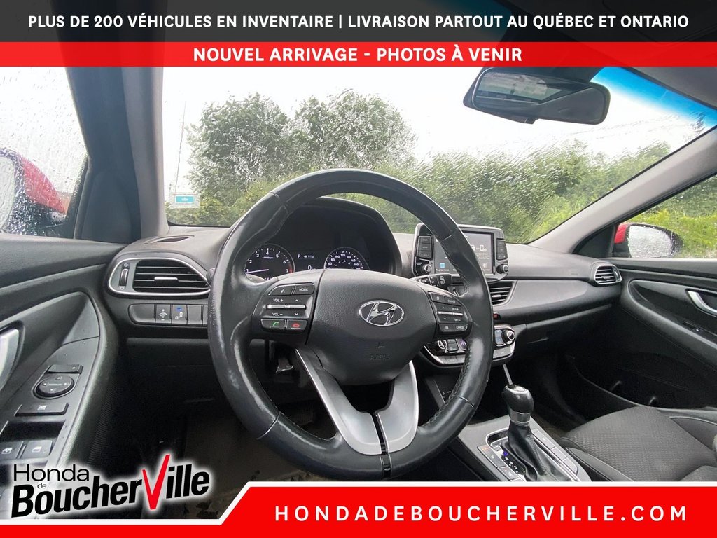 2019 Hyundai Elantra GT Luxury in Terrebonne, Quebec - 31 - w1024h768px