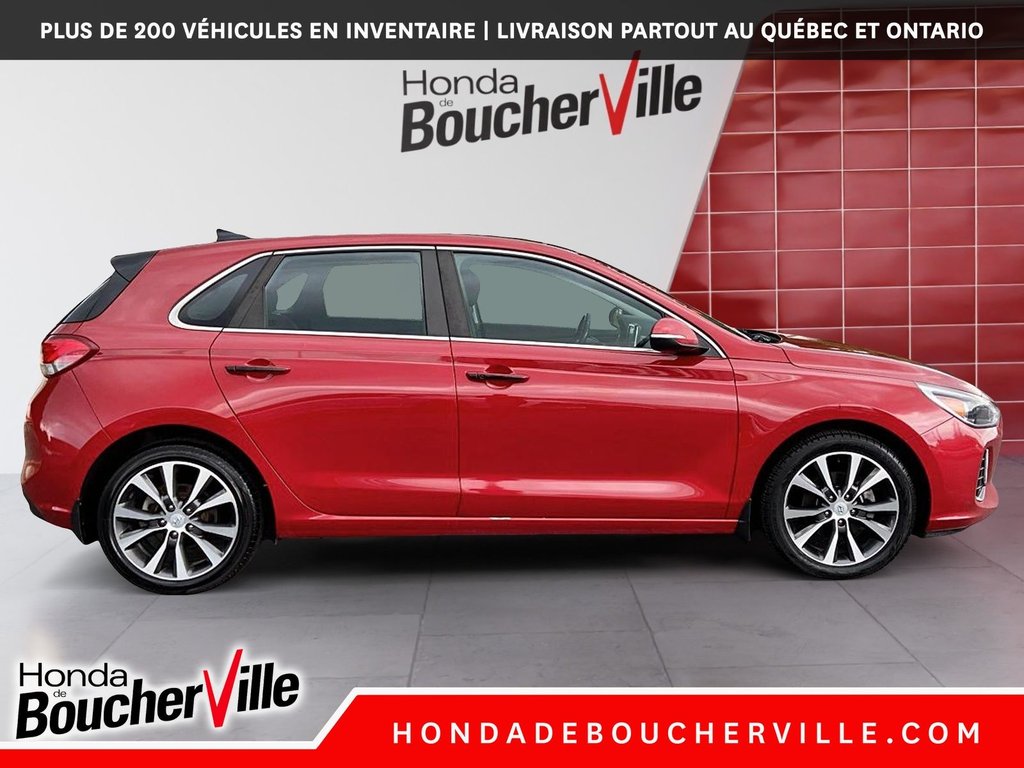 2019 Hyundai Elantra GT Luxury in Terrebonne, Quebec - 7 - w1024h768px