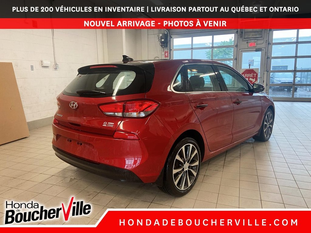 2019 Hyundai Elantra GT Luxury in Terrebonne, Quebec - 24 - w1024h768px