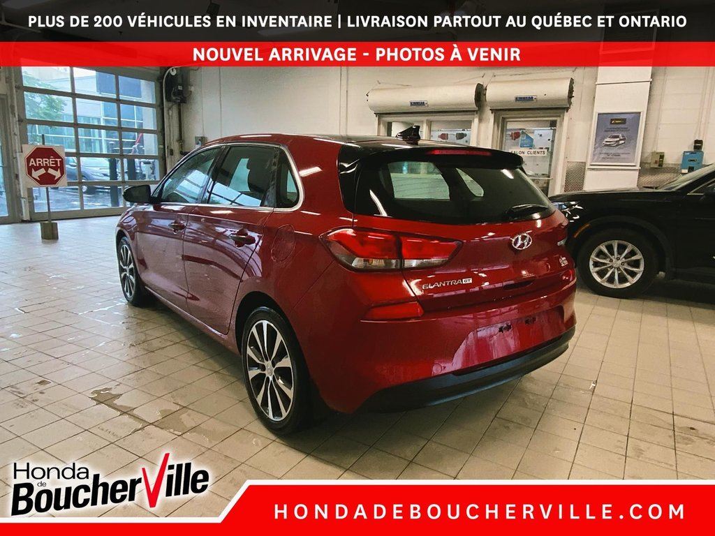 2019 Hyundai Elantra GT Luxury in Terrebonne, Quebec - 26 - w1024h768px
