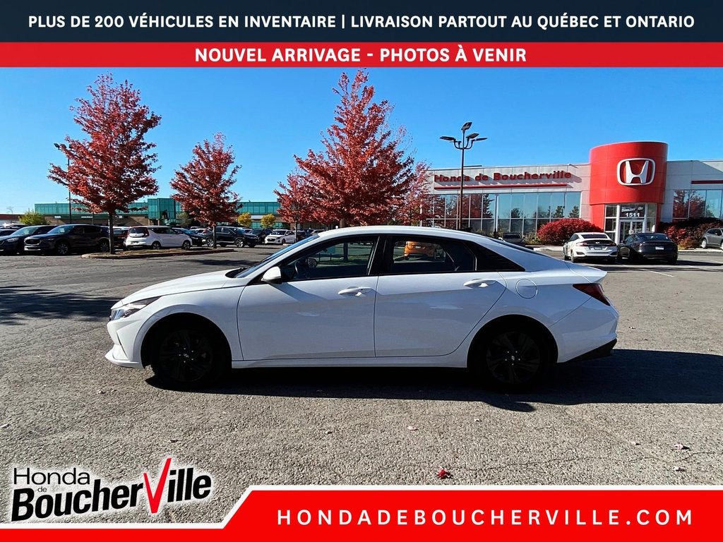 Hyundai Elantra Hybrid Preferred 2022 à Terrebonne, Québec - 13 - w1024h768px