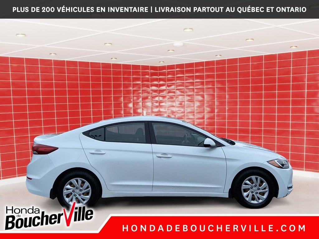 2017 Hyundai Elantra LE in Terrebonne, Quebec - 13 - w1024h768px