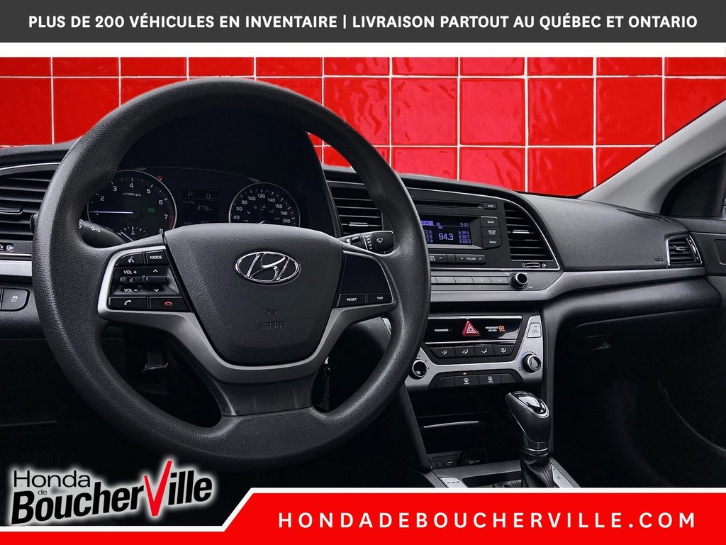 2017 Hyundai Elantra LE in Terrebonne, Quebec - 21 - w1024h768px