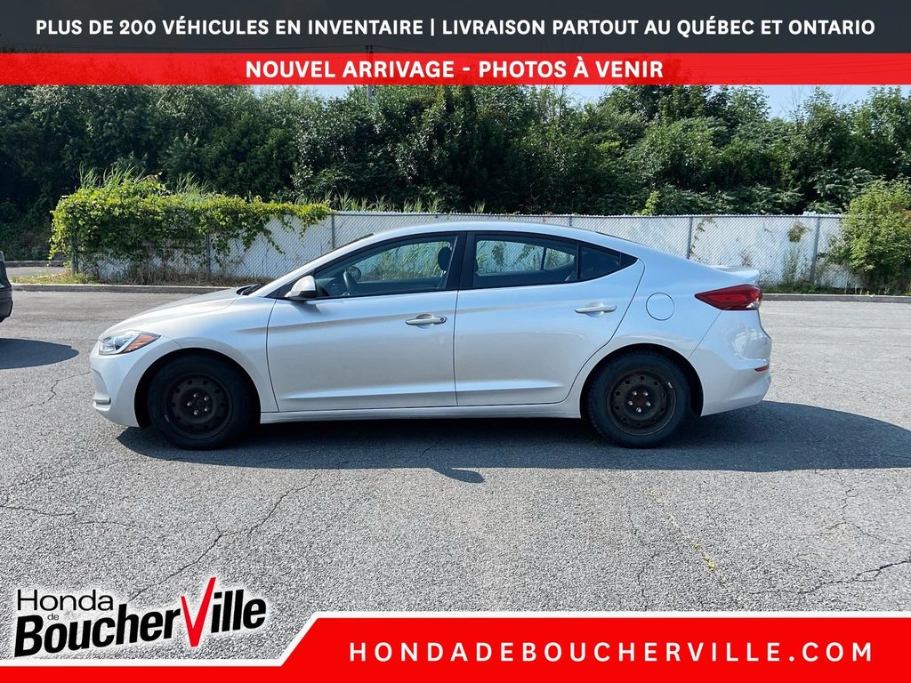 Hyundai Elantra LE 2017 à Terrebonne, Québec - 15 - w1024h768px