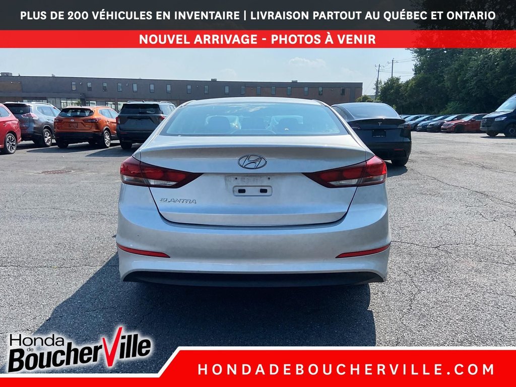 Hyundai Elantra LE 2017 à Terrebonne, Québec - 11 - w1024h768px