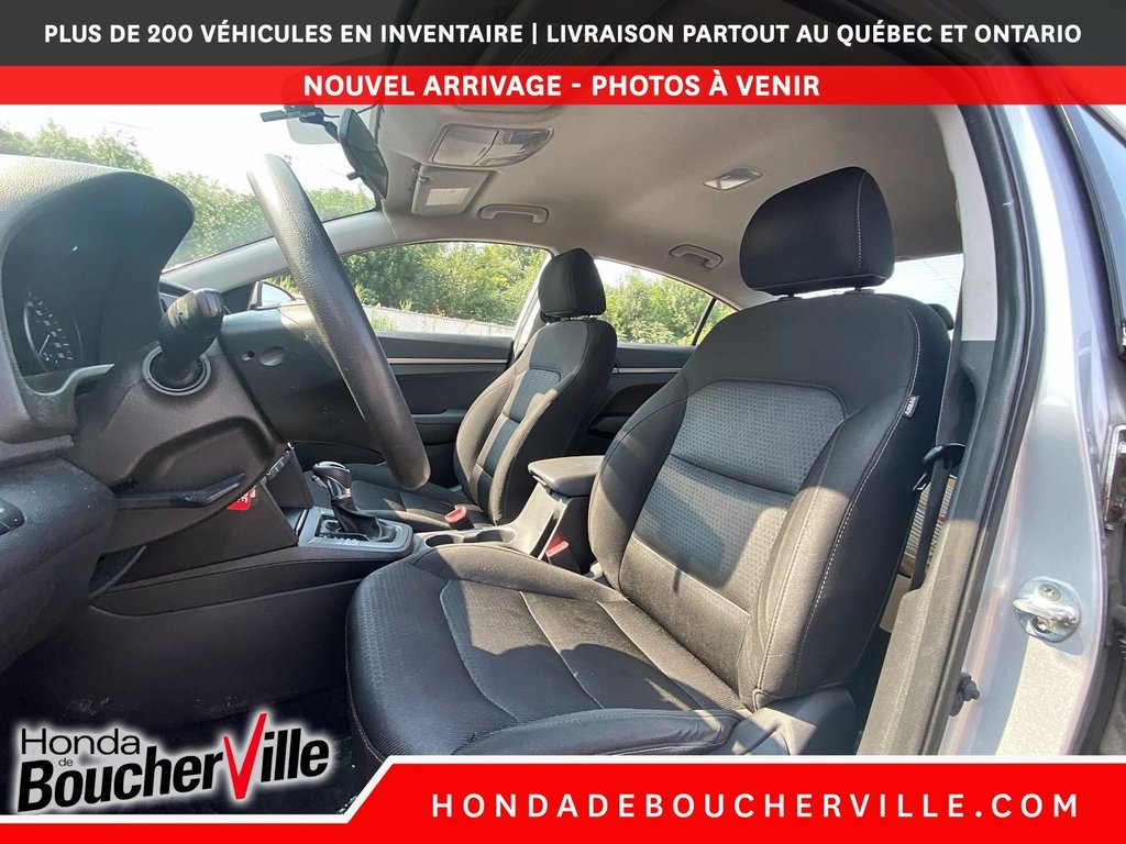 Hyundai Elantra LE 2017 à Terrebonne, Québec - 17 - w1024h768px
