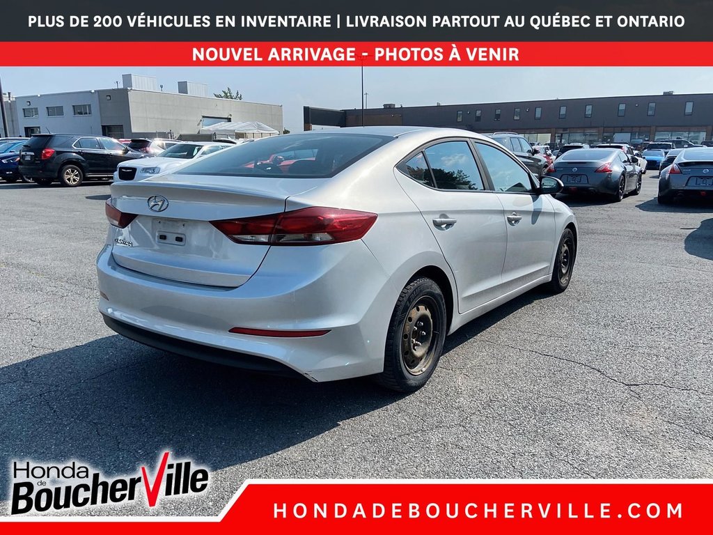 Hyundai Elantra LE 2017 à Terrebonne, Québec - 9 - w1024h768px