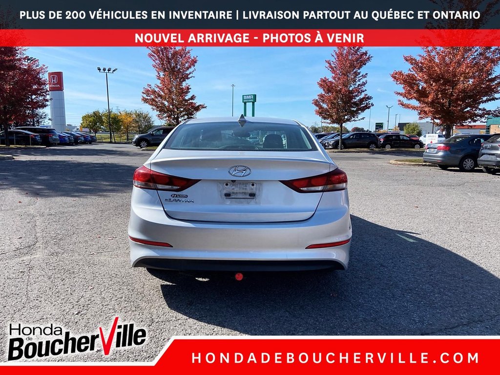 2017 Hyundai Elantra GL in Terrebonne, Quebec - 9 - w1024h768px