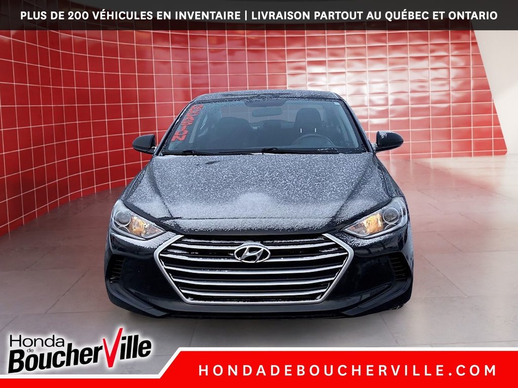 Hyundai Elantra LE 2017 à Terrebonne, Québec - 2 - w1024h768px