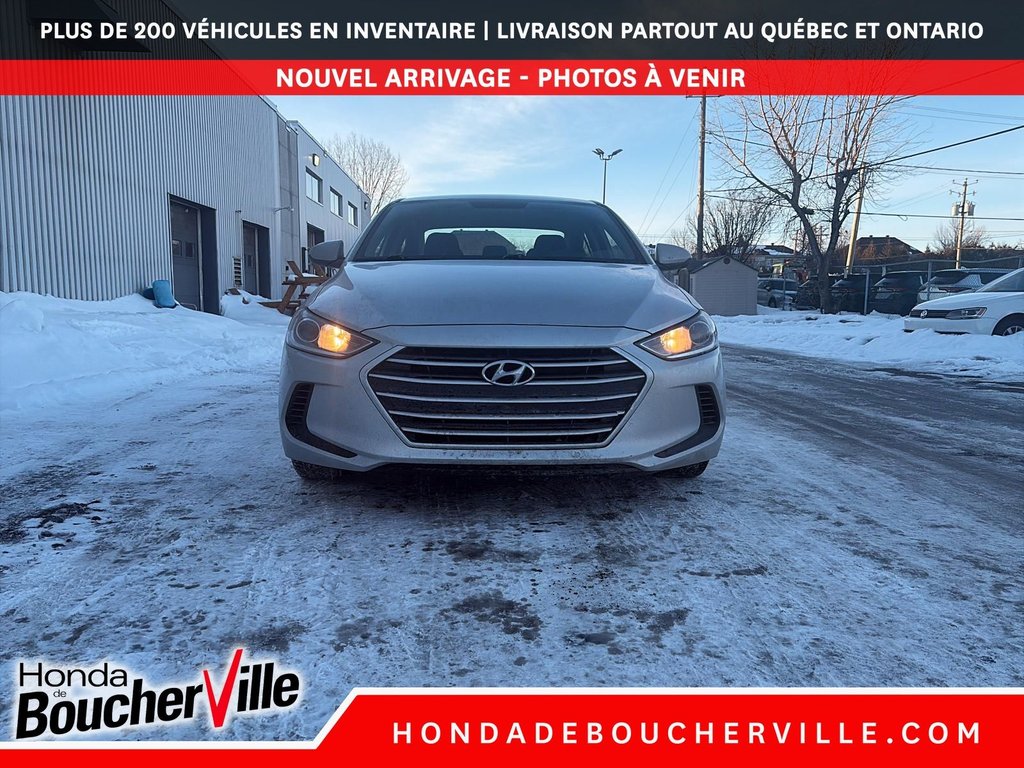 Hyundai Elantra LE 2017 à Terrebonne, Québec - 13 - w1024h768px