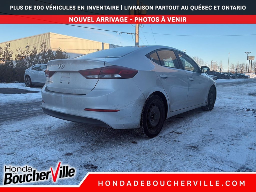 Hyundai Elantra LE 2017 à Terrebonne, Québec - 9 - w1024h768px