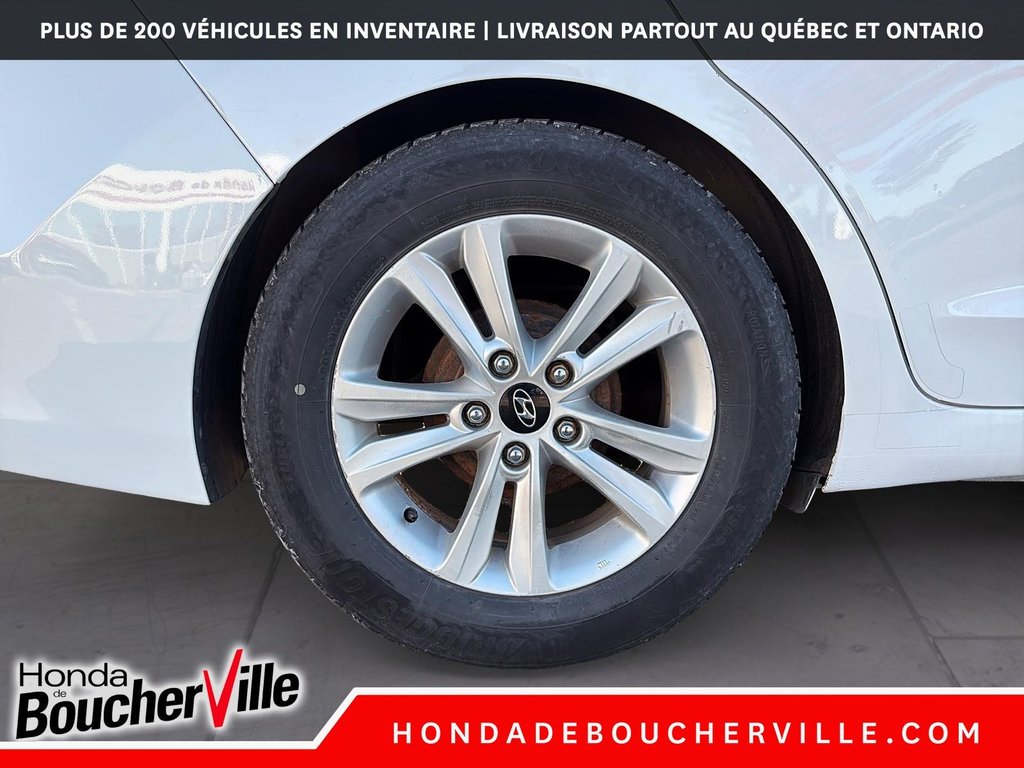 2018 Hyundai Elantra LE in Terrebonne, Quebec - 15 - w1024h768px