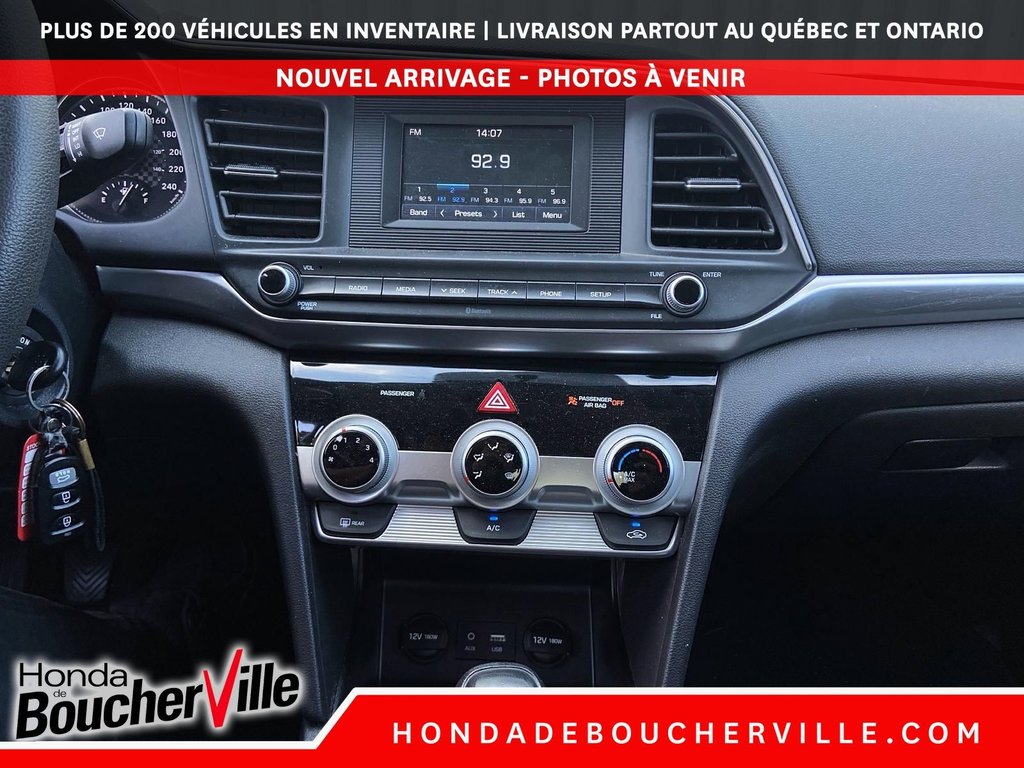 Hyundai Elantra Essential 2020 à Terrebonne, Québec - 13 - w1024h768px