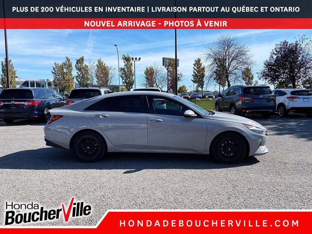 Hyundai Elantra Essential 2021 à Terrebonne, Québec - 5 - w1024h768px