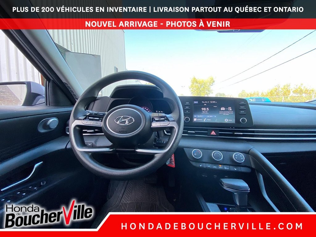 Hyundai Elantra Essential 2021 à Terrebonne, Québec - 25 - w1024h768px