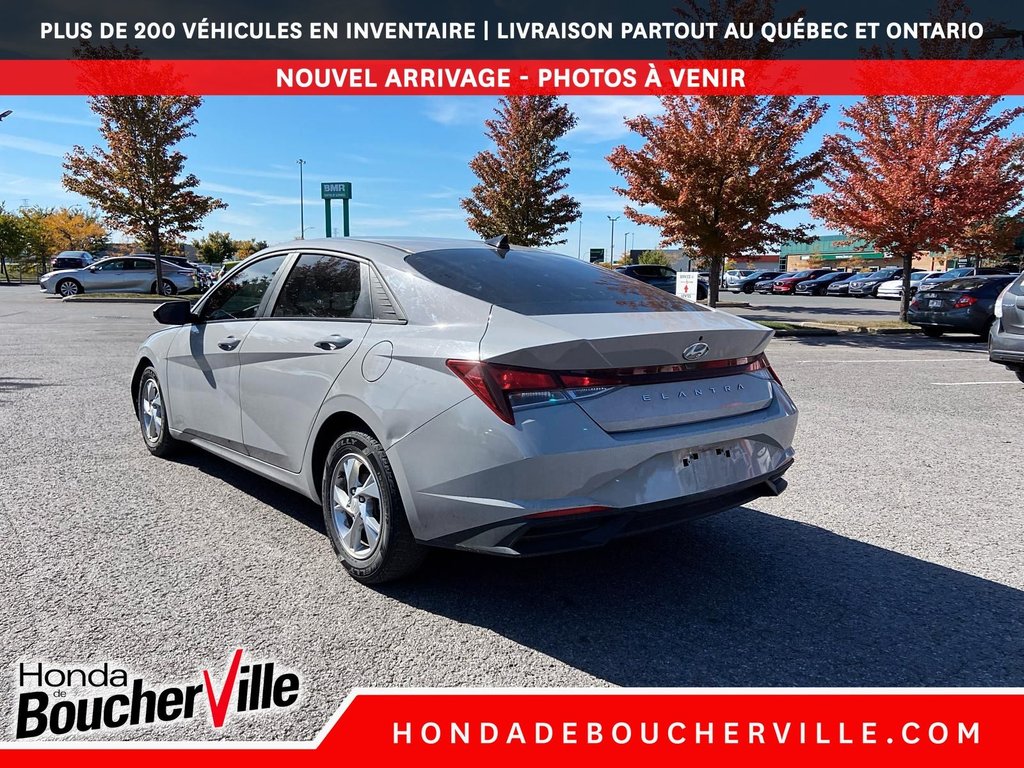 Hyundai Elantra Essential 2021 à Terrebonne, Québec - 11 - w1024h768px