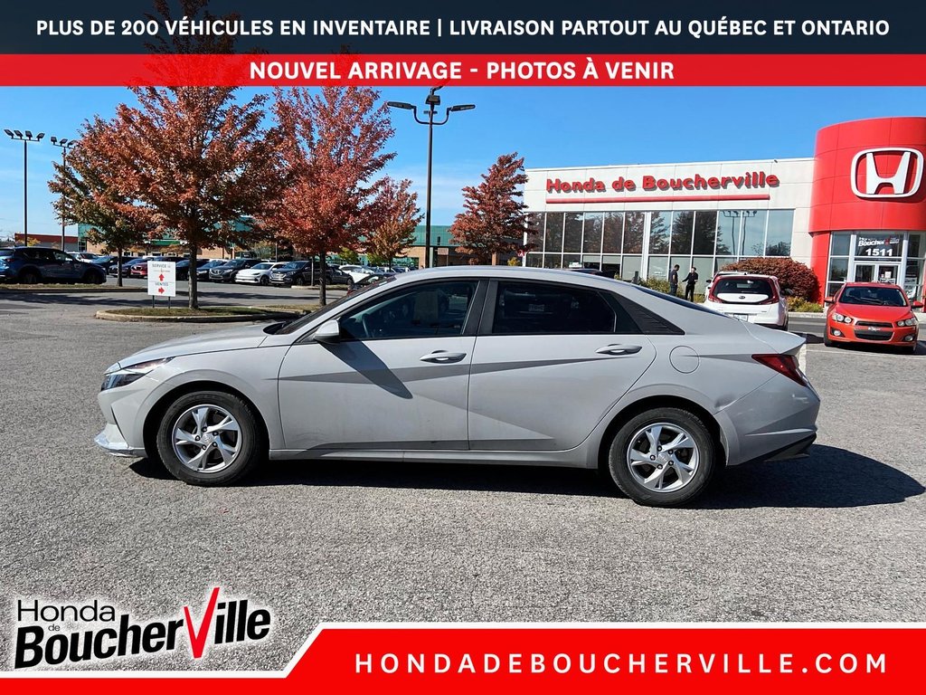 Hyundai Elantra Essential 2021 à Terrebonne, Québec - 13 - w1024h768px