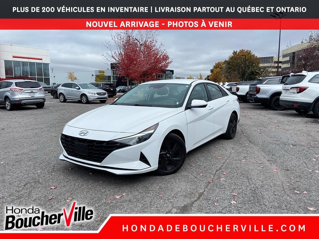 Hyundai Elantra Essential 2021 à Terrebonne, Québec - 1 - w1024h768px