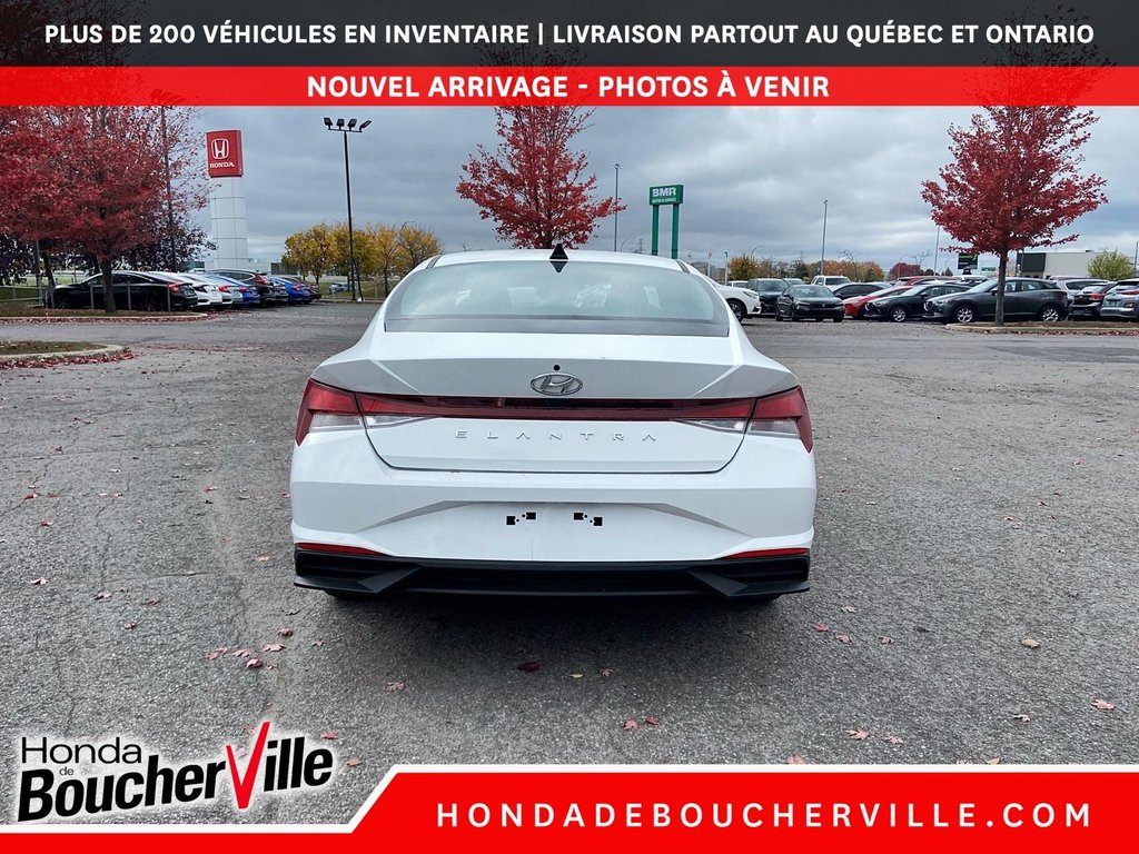 Hyundai Elantra Essential 2021 à Terrebonne, Québec - 9 - w1024h768px