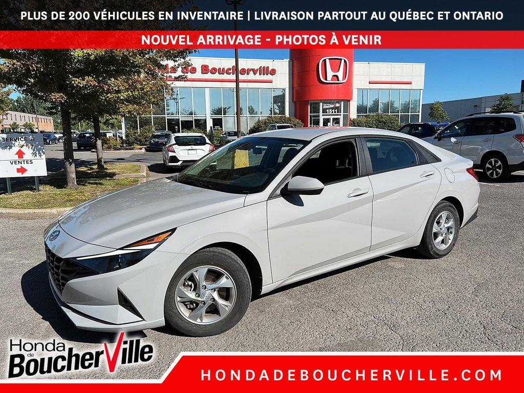 2022 Hyundai Elantra Essential in Terrebonne, Quebec - 1 - w1024h768px