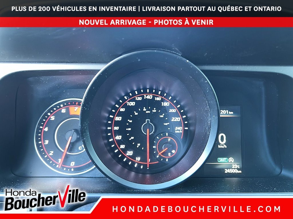2022 Hyundai Elantra Essential in Terrebonne, Quebec - 13 - w1024h768px