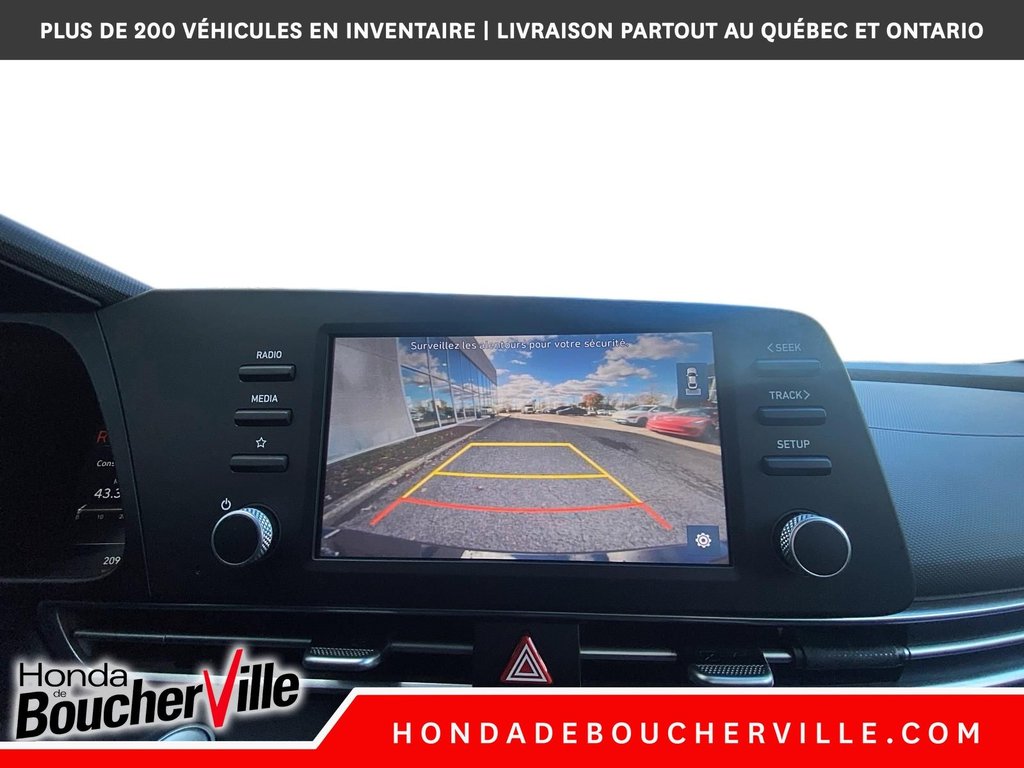 2022 Hyundai Elantra Preferred in Terrebonne, Quebec - 34 - w1024h768px