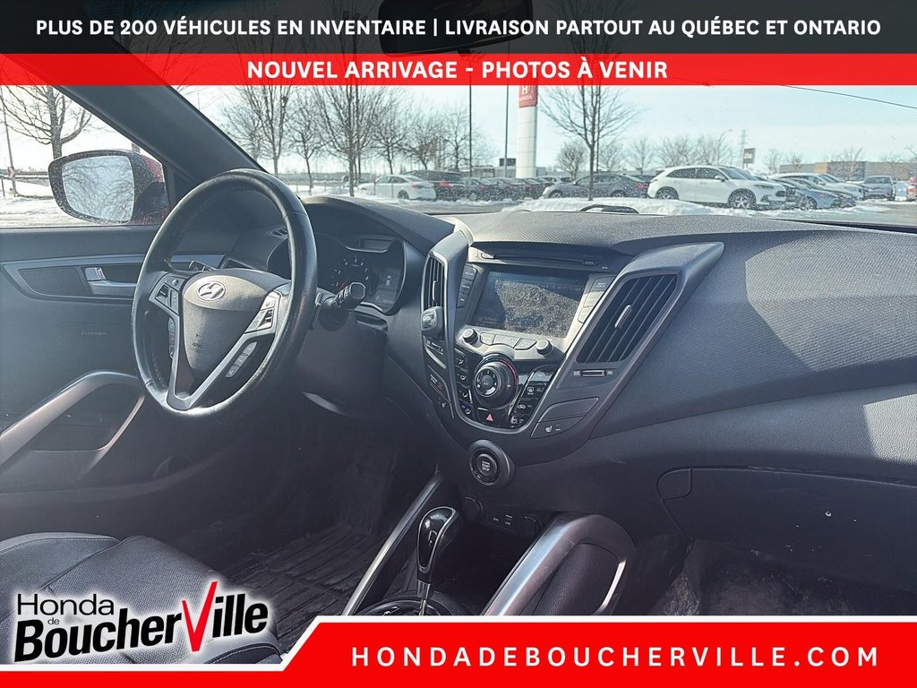 2016 Hyundai Veloster Turbo in Terrebonne, Quebec - 15 - w1024h768px