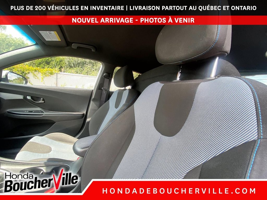 Hyundai Veloster 2.0 GL 2019 à Terrebonne, Québec - 19 - w1024h768px