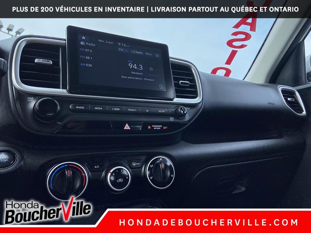 2021 Hyundai Venue Preferred in Terrebonne, Quebec - 21 - w1024h768px