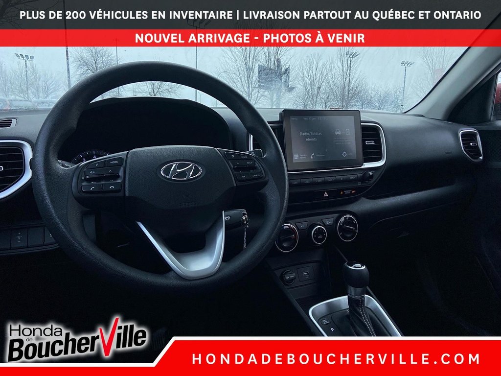 2021 Hyundai Venue Essential in Terrebonne, Quebec - 27 - w1024h768px