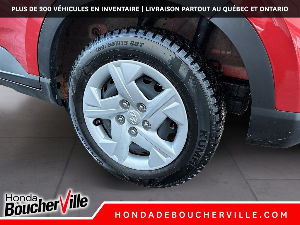 2021 Hyundai Venue Essential in Terrebonne, Quebec - 17 - w1024h768px