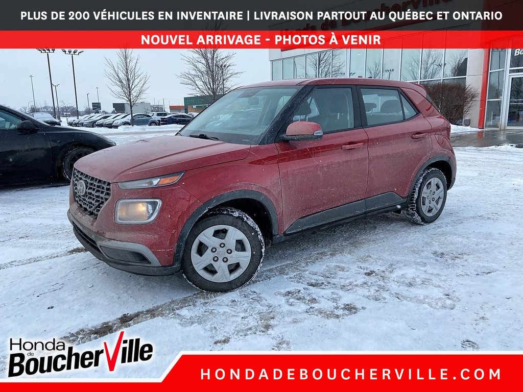 2021 Hyundai Venue Essential in Terrebonne, Quebec - 1 - w1024h768px