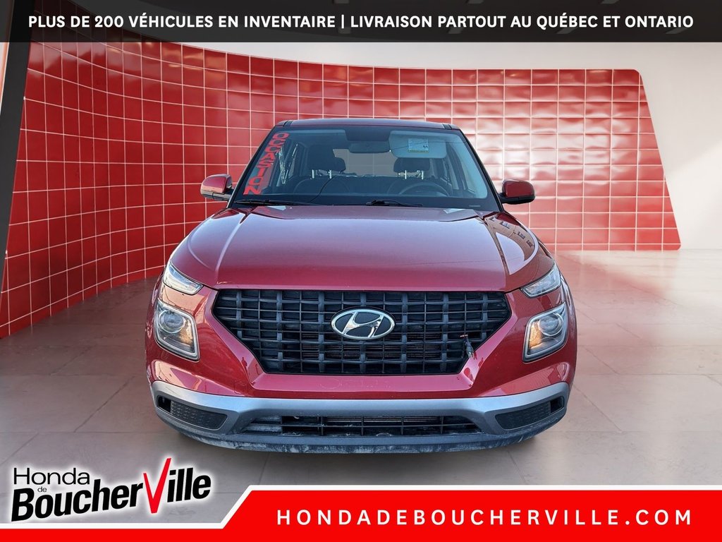 2021 Hyundai Venue Essential in Terrebonne, Quebec - 3 - w1024h768px