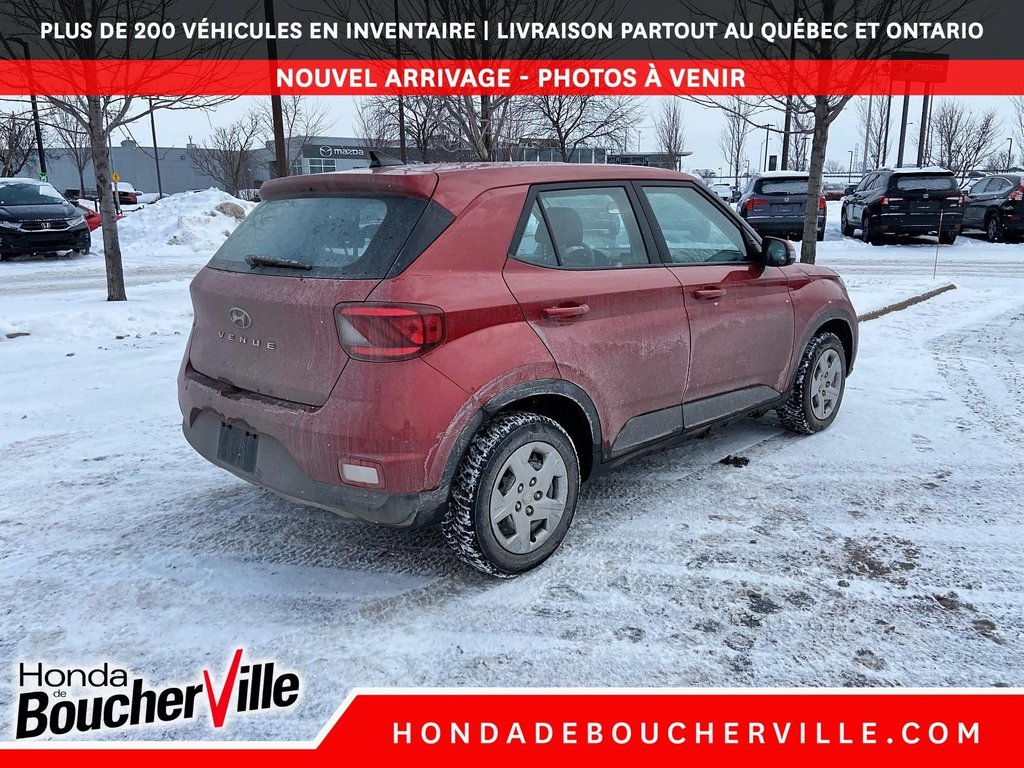 2021 Hyundai Venue Essential in Terrebonne, Quebec - 13 - w1024h768px