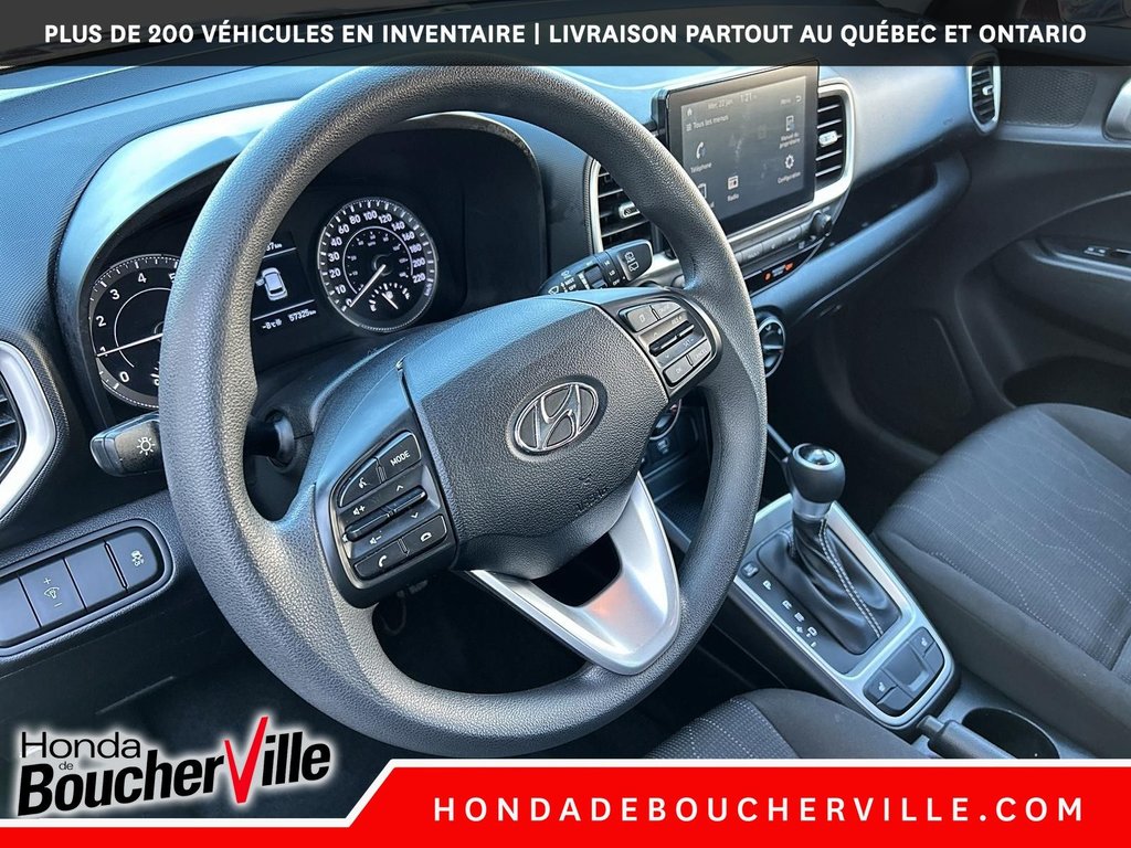 2021 Hyundai Venue Essential in Terrebonne, Quebec - 25 - w1024h768px