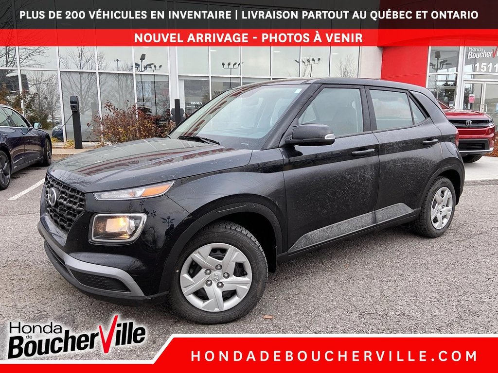 2022 Hyundai Venue Essential in Terrebonne, Quebec - 1 - w1024h768px