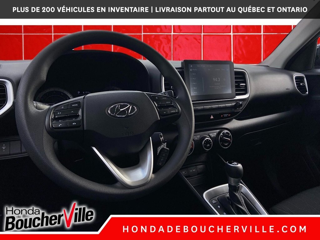 2022 Hyundai Venue Essential in Terrebonne, Quebec - 17 - w1024h768px