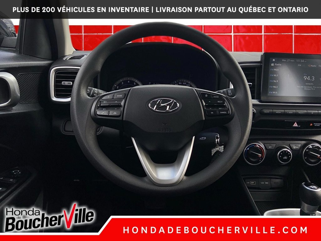 2022 Hyundai Venue Essential in Terrebonne, Quebec - 25 - w1024h768px