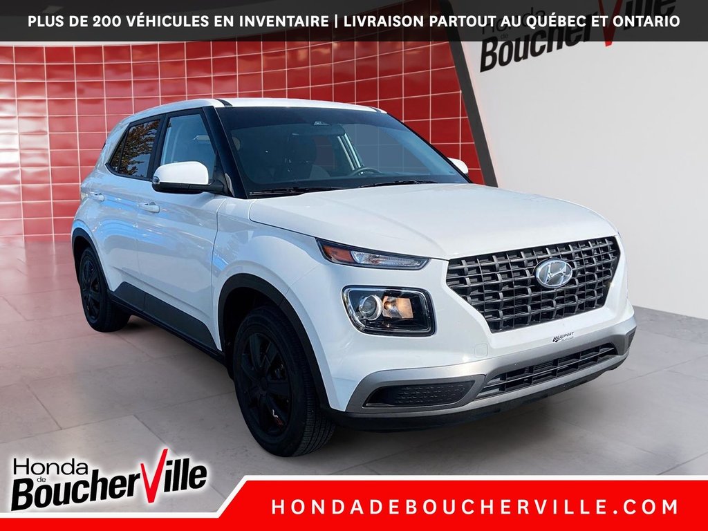 Hyundai Venue Essential 2023 à Terrebonne, Québec - 5 - w1024h768px