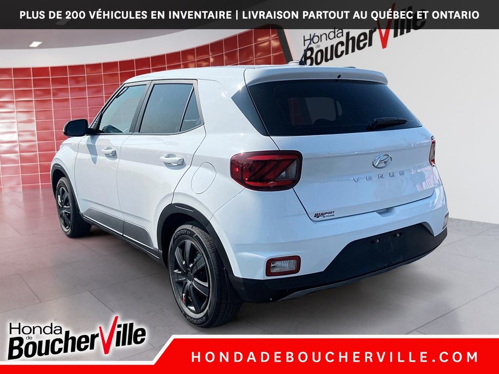 Hyundai Venue Essential 2023 à Terrebonne, Québec - 13 - w1024h768px