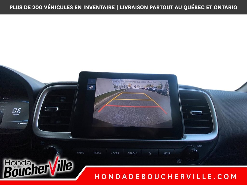 Hyundai Venue Essential 2023 à Terrebonne, Québec - 30 - w1024h768px