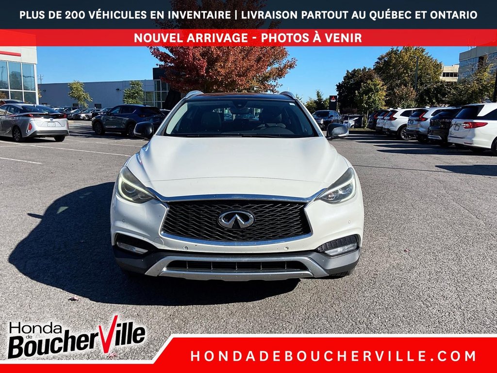 Infiniti QX30 LUXURY 2017 à Terrebonne, Québec - 2 - w1024h768px