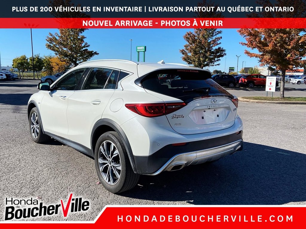 Infiniti QX30 LUXURY 2017 à Terrebonne, Québec - 11 - w1024h768px