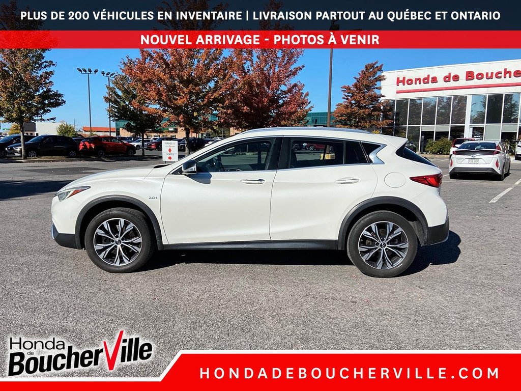 Infiniti QX30 LUXURY 2017 à Terrebonne, Québec - 13 - w1024h768px