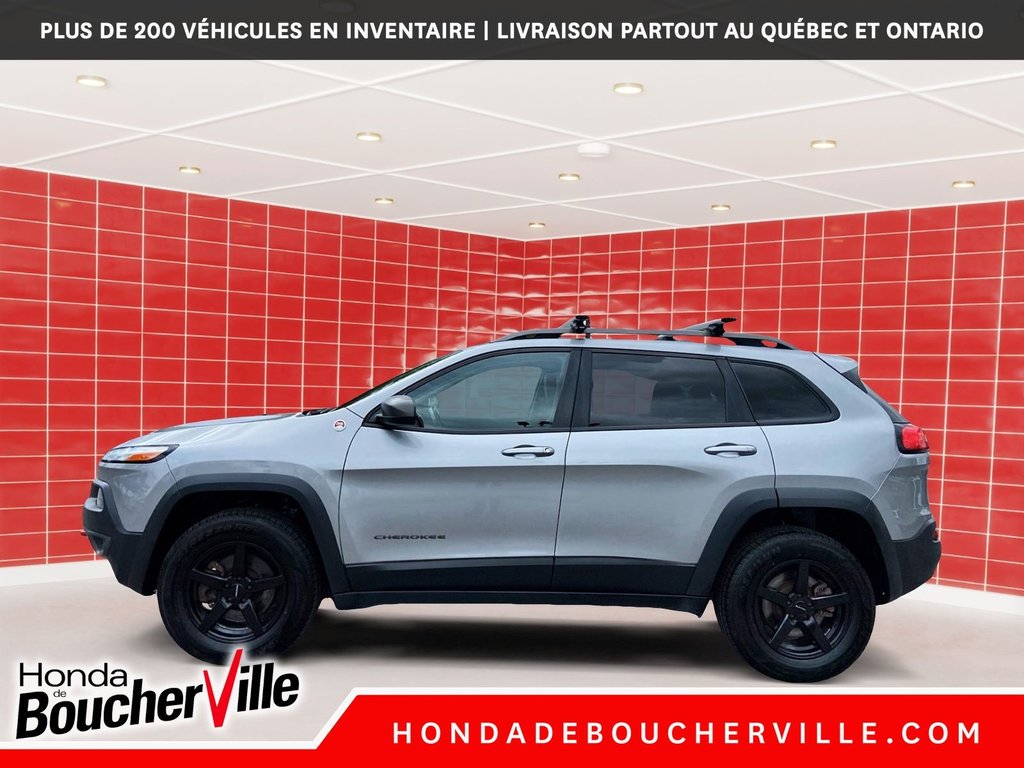 2016 Jeep Cherokee Trailhawk in Terrebonne, Quebec - 7 - w1024h768px