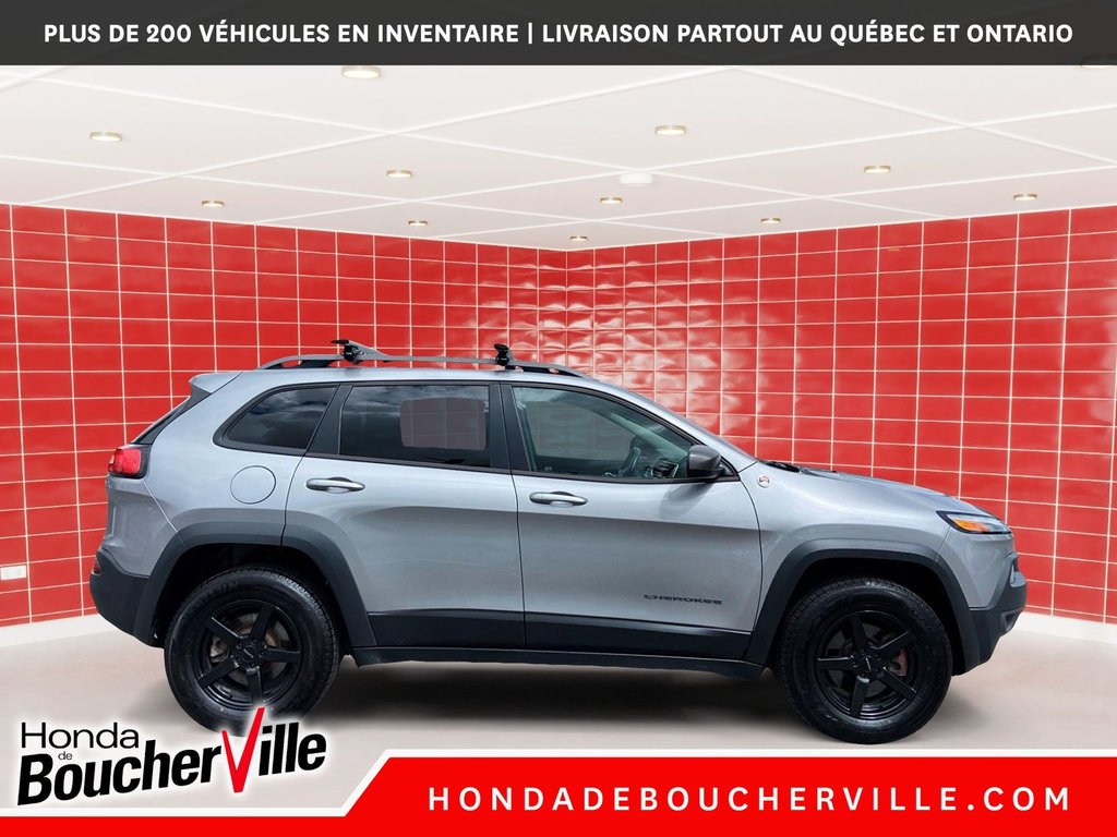 2016 Jeep Cherokee Trailhawk in Terrebonne, Quebec - 8 - w1024h768px